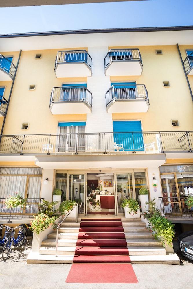 Hotel Azzorre リド・ディ・イエゾロ エクステリア 写真