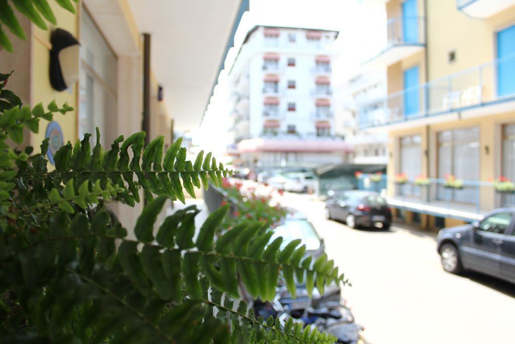 Hotel Azzorre リド・ディ・イエゾロ エクステリア 写真